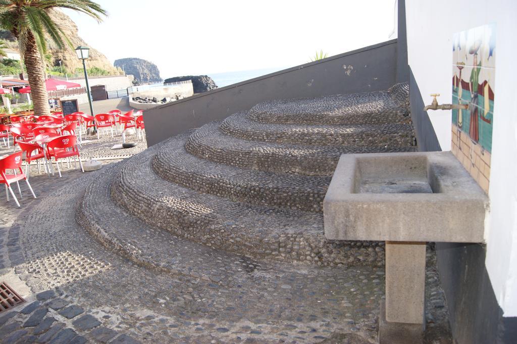 Hotel Costa Linda Porto Da Cruz Exterior photo