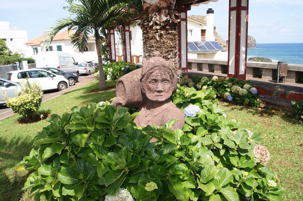 Hotel Costa Linda Porto Da Cruz Exterior photo